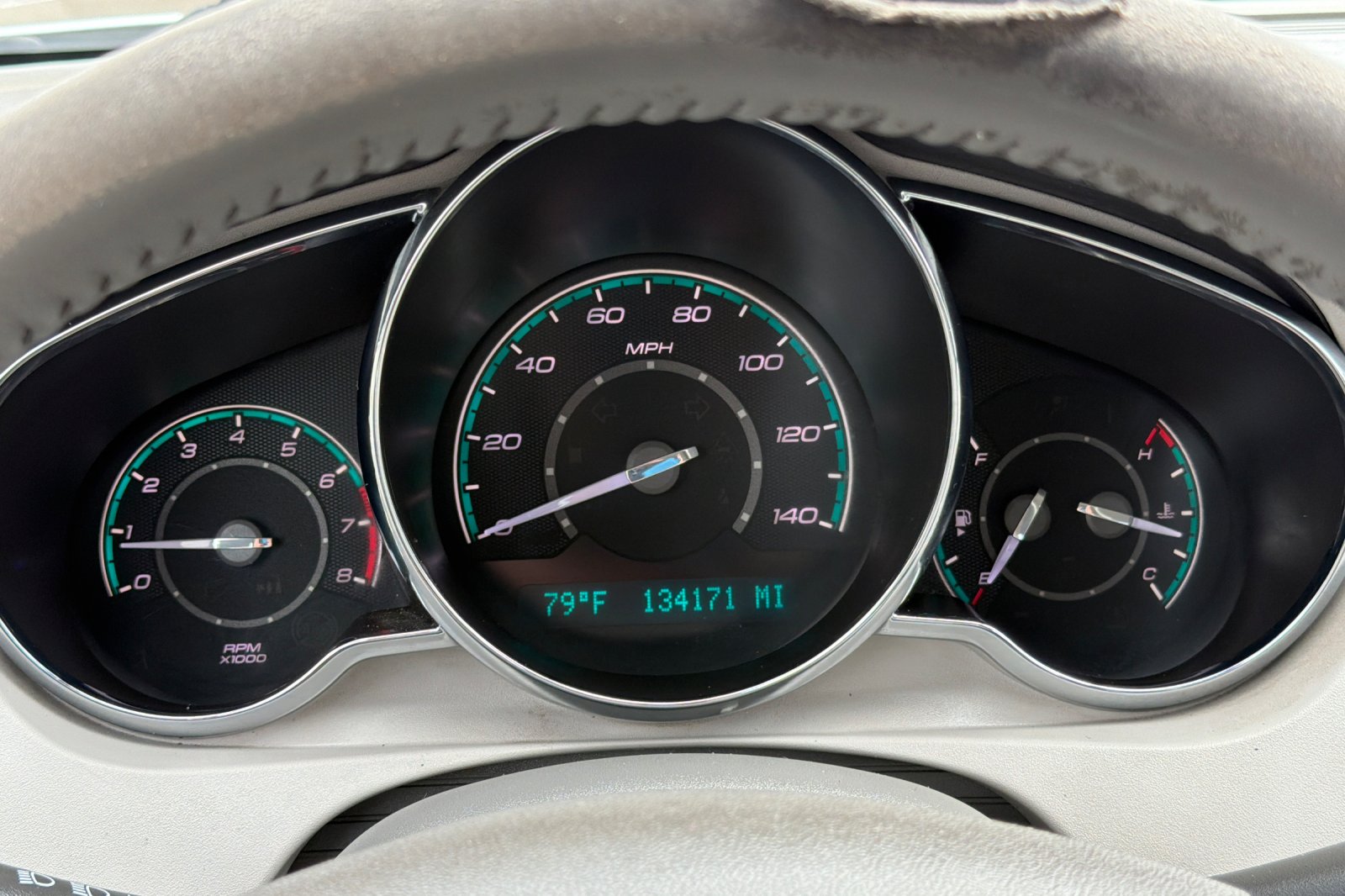 Used 2012 White Chevrolet LT image 18