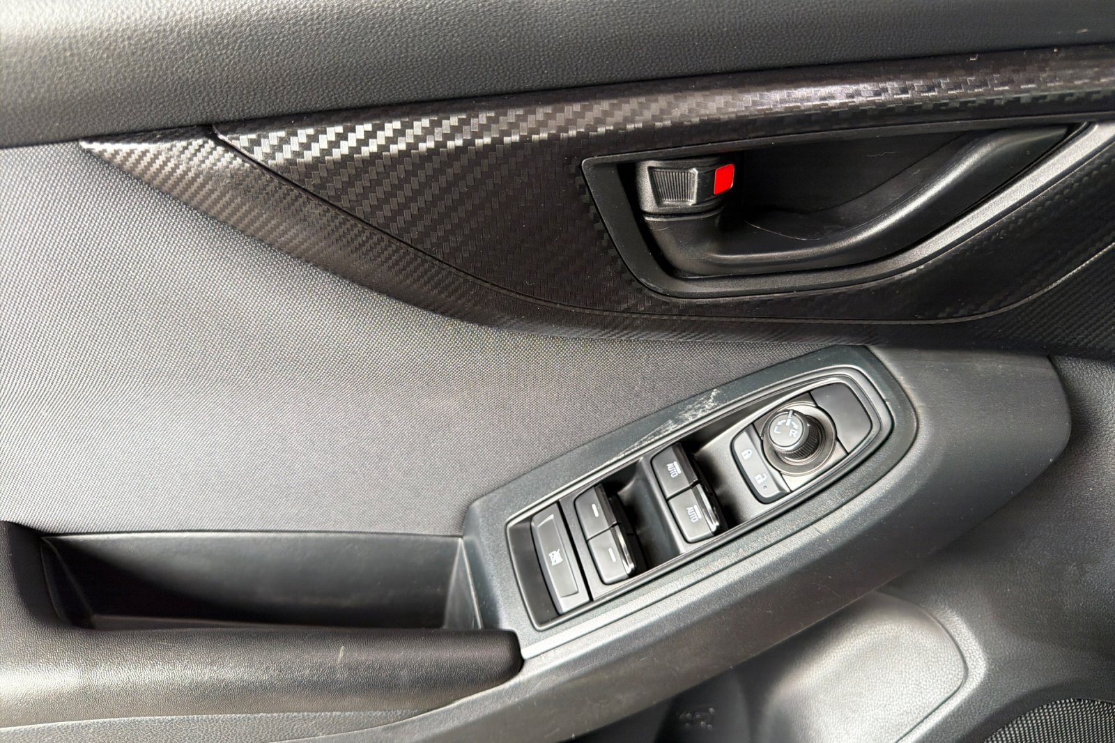 Used 2019 Venetian Red Pearl Subaru Premium image 9