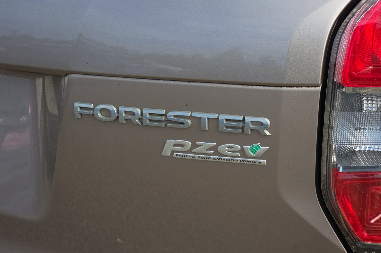 Used 2014 Brown Subaru 2.5i Touring image 23