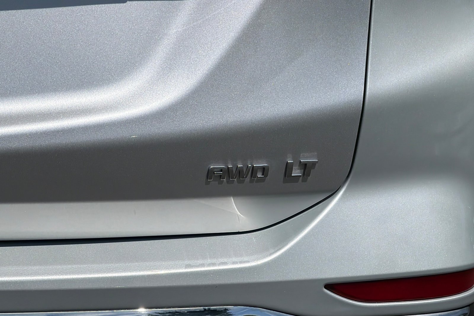 Used 2020 Silver Chevrolet LT image 23
