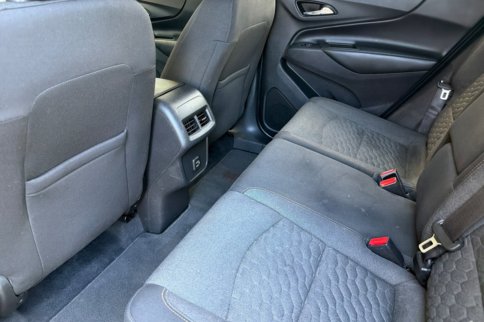 Used 2020 Silver Chevrolet LT image 9