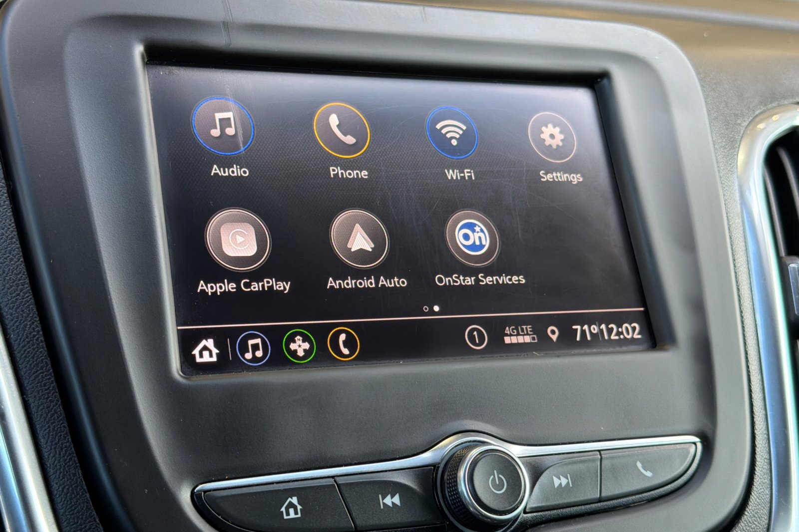Used 2020 Silver Chevrolet LT image 15