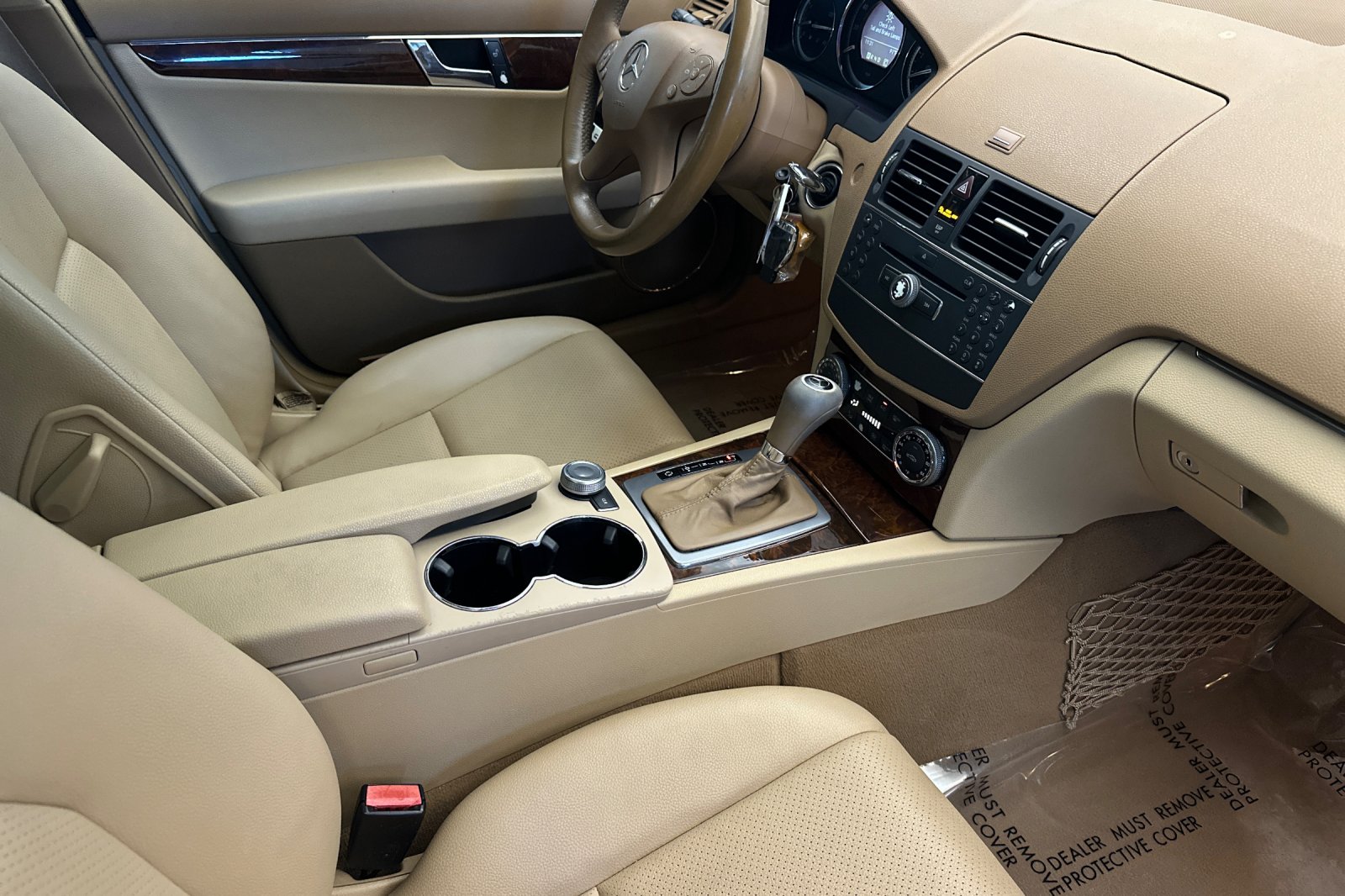 Used 2008 White Mercedes-Benz C 300 image 15