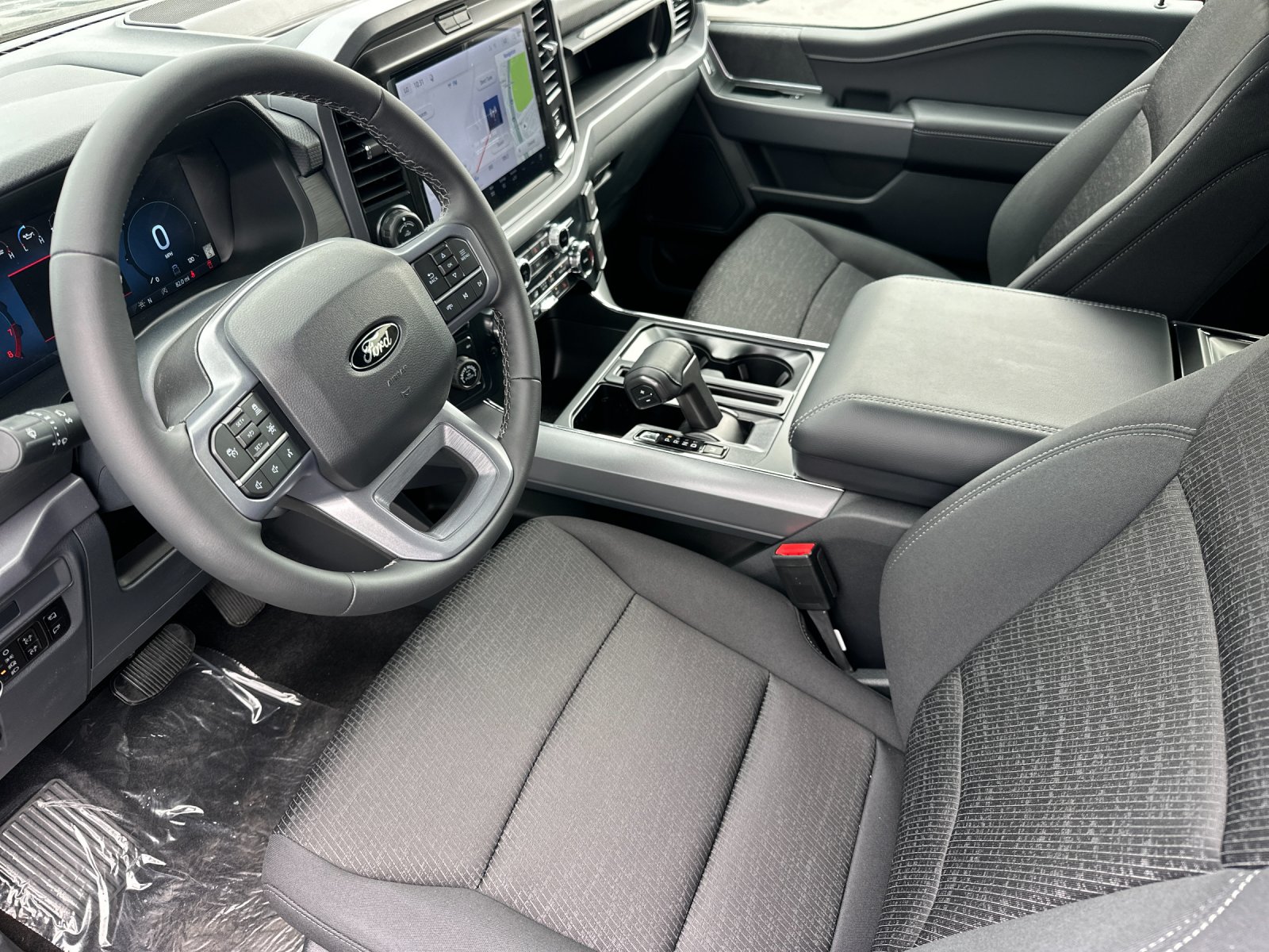 New 2026 Carbonized Gray Metallic Ford XLT image 9