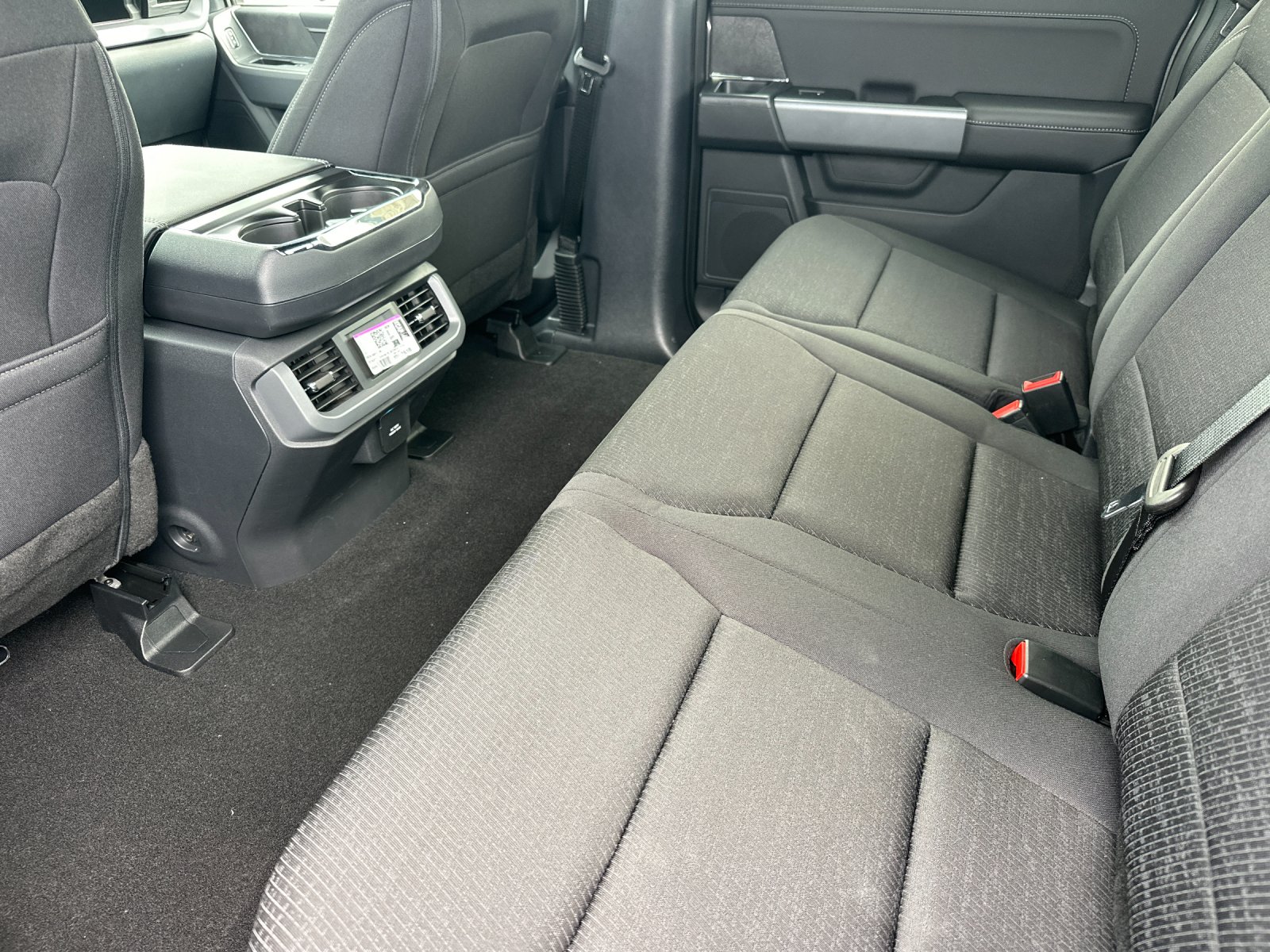 New 2026 Carbonized Gray Metallic Ford XLT image 11