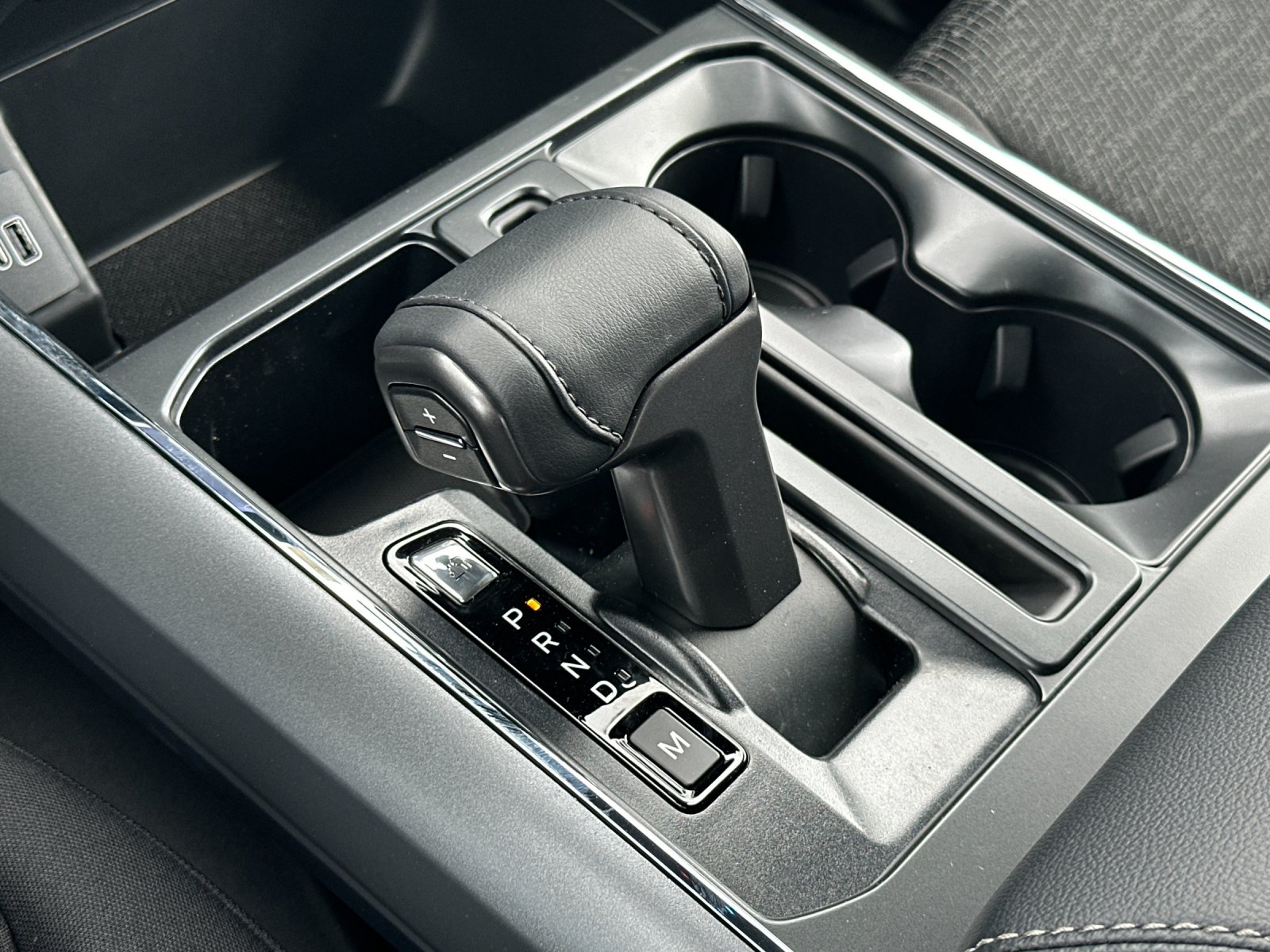 New 2026 Carbonized Gray Metallic Ford XLT image 20