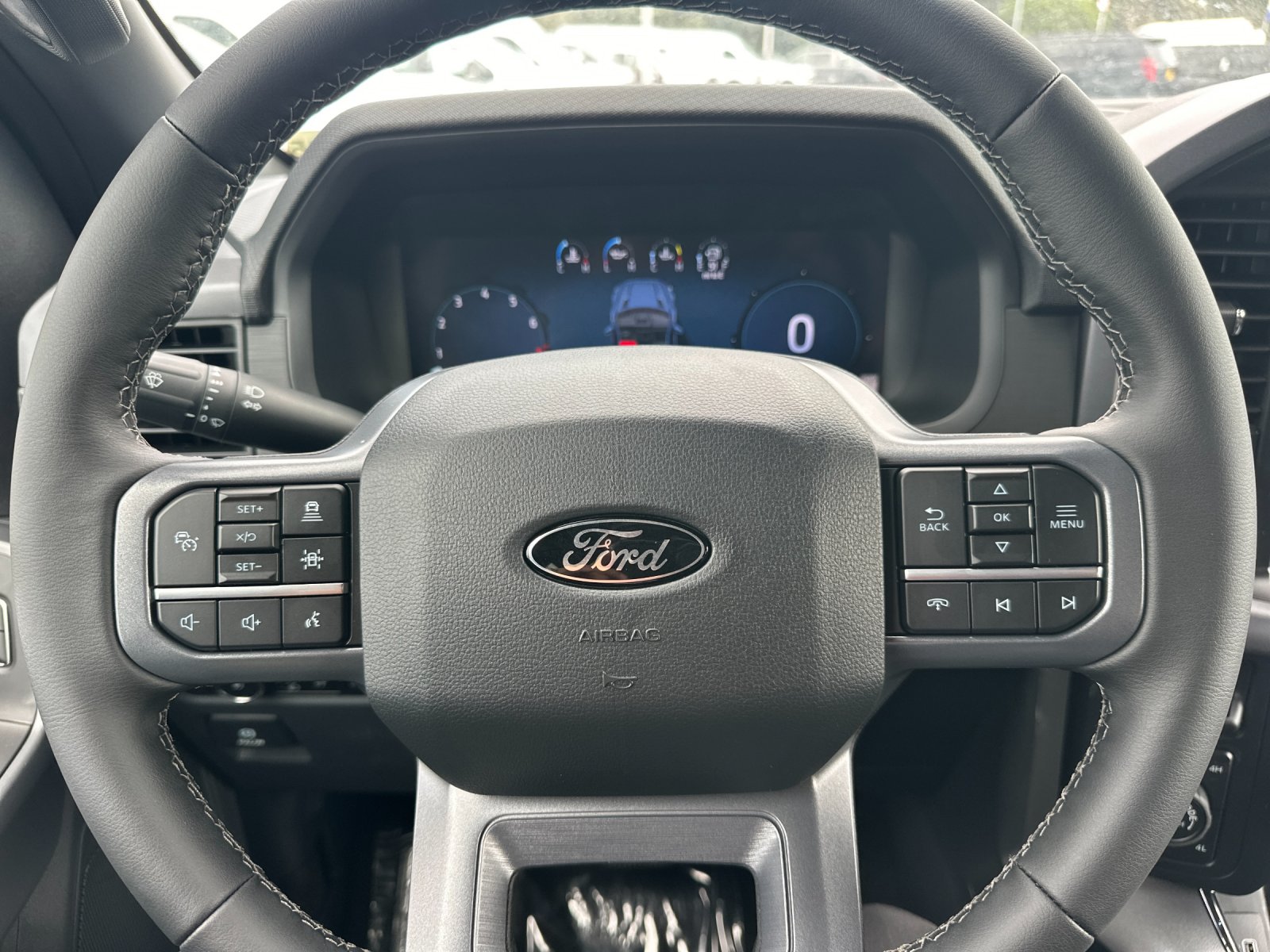 New 2026 Carbonized Gray Metallic Ford XLT image 22