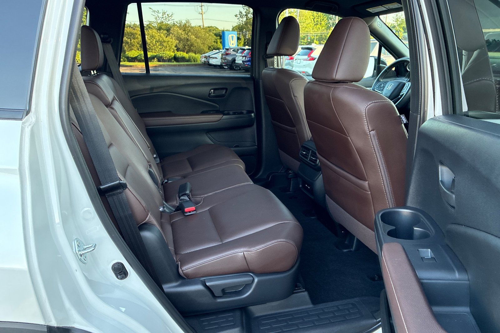 Used 2025 Platinum White Pearl Honda EX-L image 18