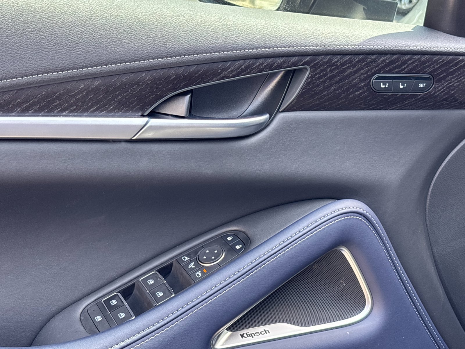 New 2026 HARBOR GRAY INFINITI Sport AWD image 14