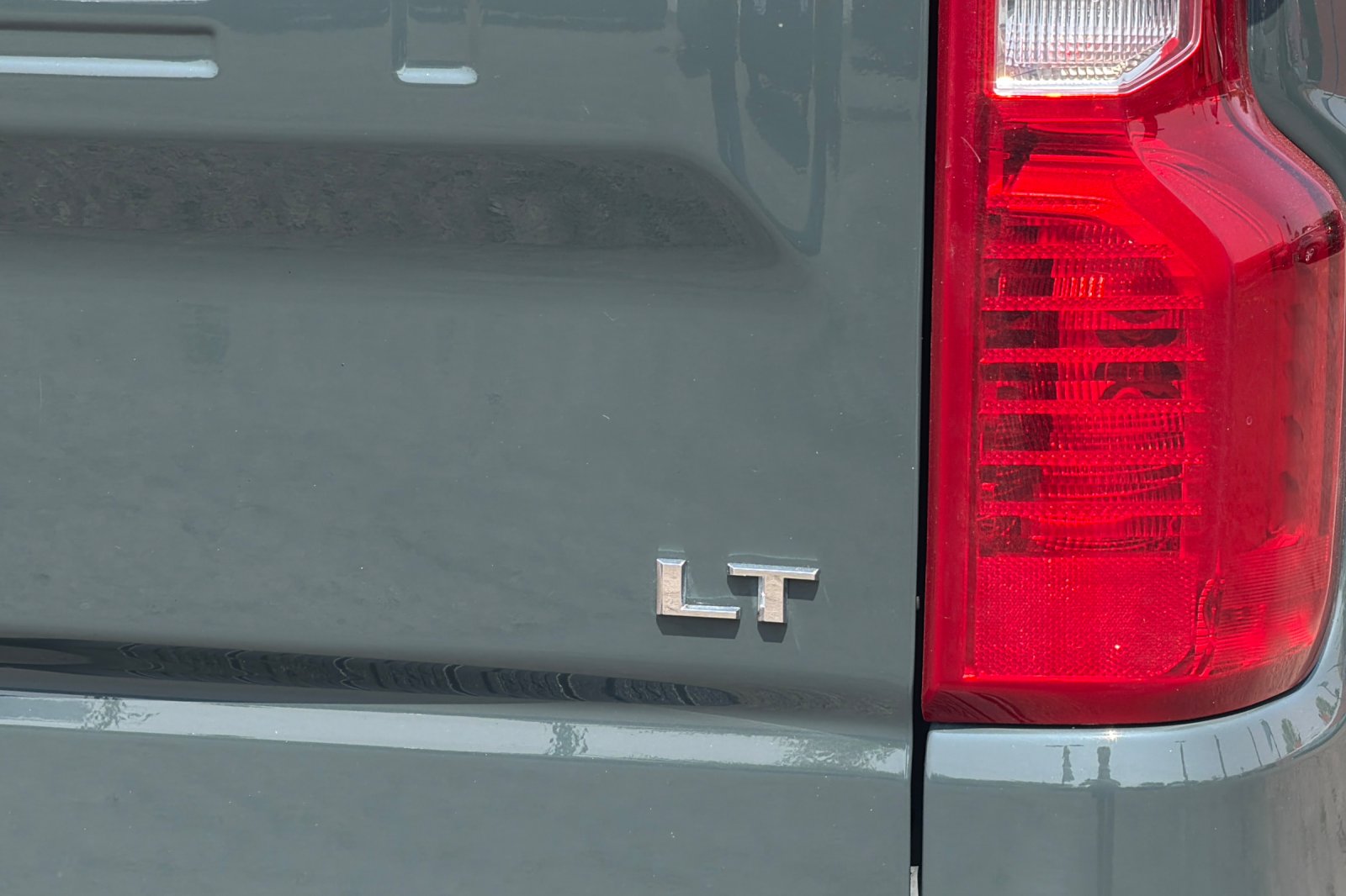 Used 2025 Cypress Gray Chevrolet LT LT1 image 7