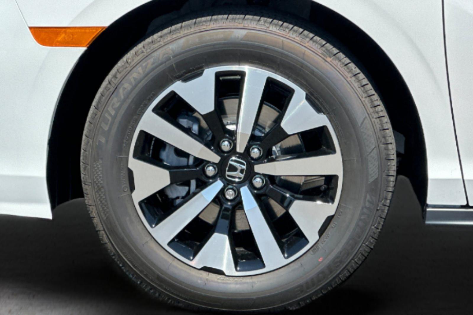 New 2026 Platinum White Pearl Honda EX-L image 34