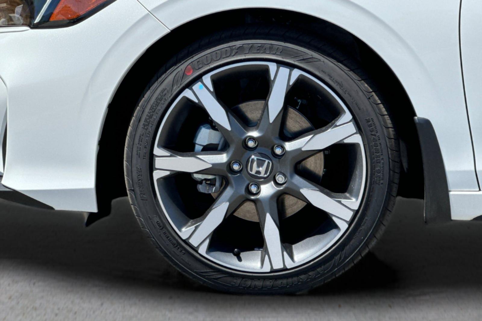 New 2026 Platinum White Pearl Honda Sport Touring image 30