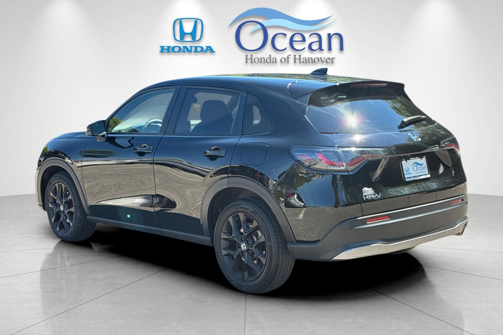 Used 2025 Crystal Black Pearl Honda Sport image 5