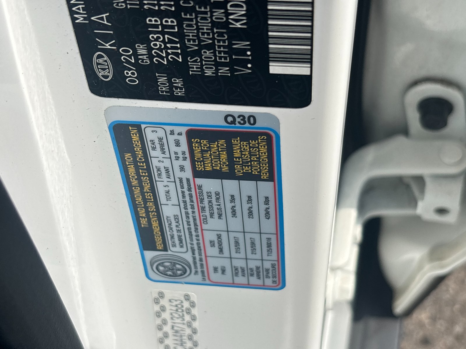 Used 2021 Snow White Pearl Kia S image 29