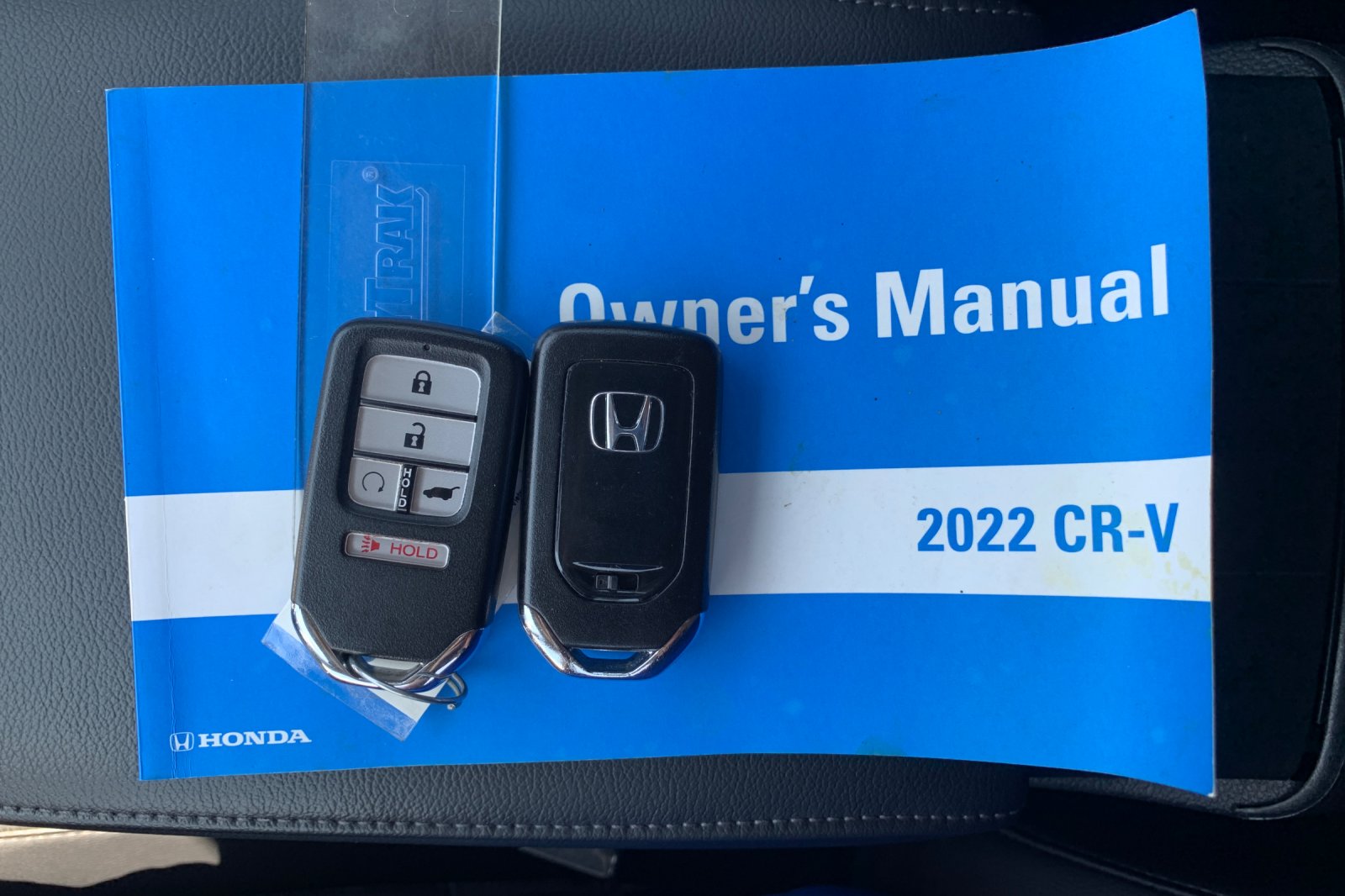 Certified Used 2022 Platinum White Pearl Honda EX-L image 9