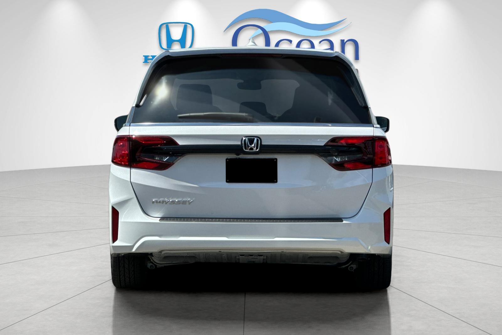 New 2026 Platinum White Pearl Honda EX-L image 4