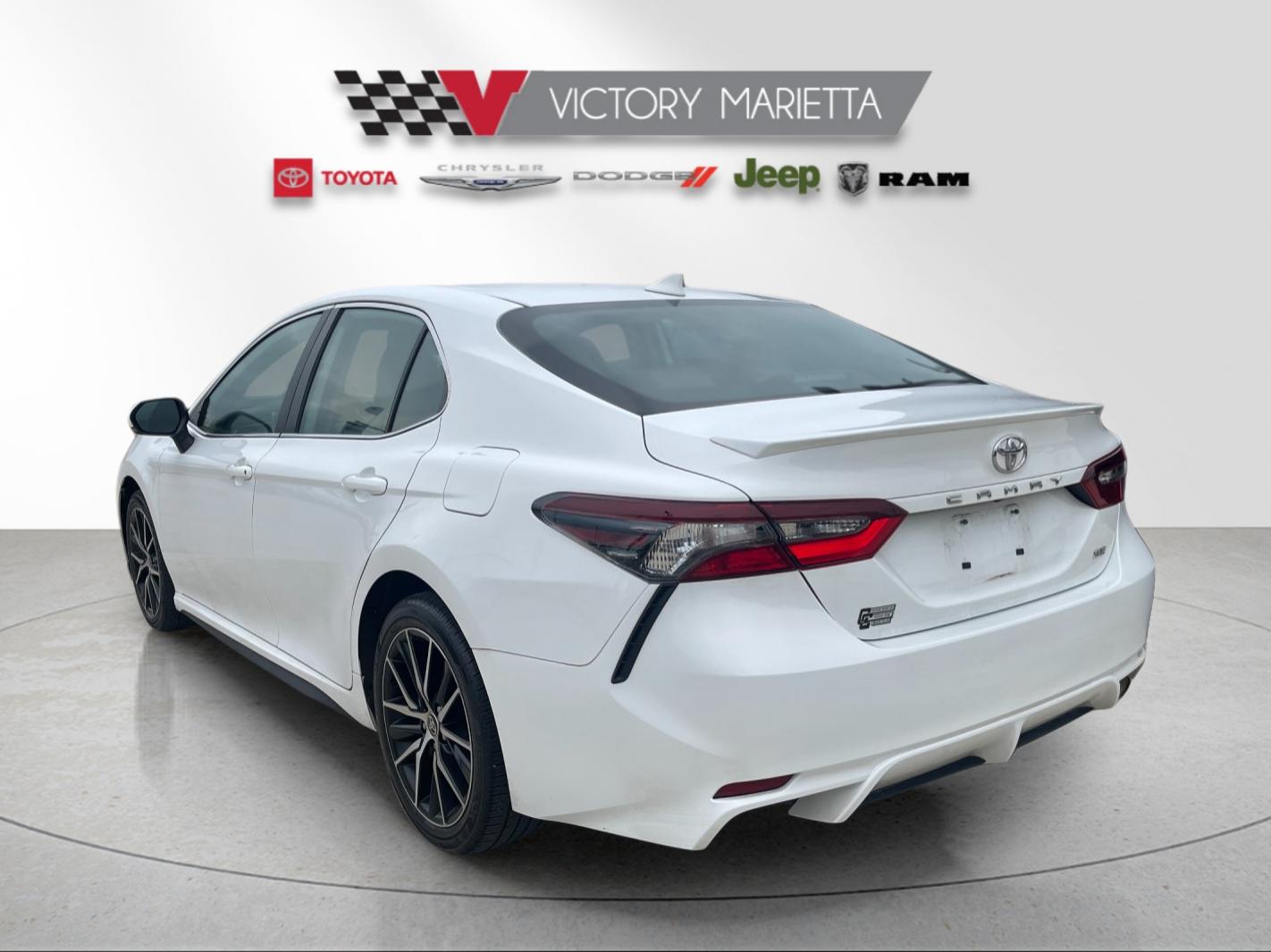 Used 2023 White Toyota SE image 3