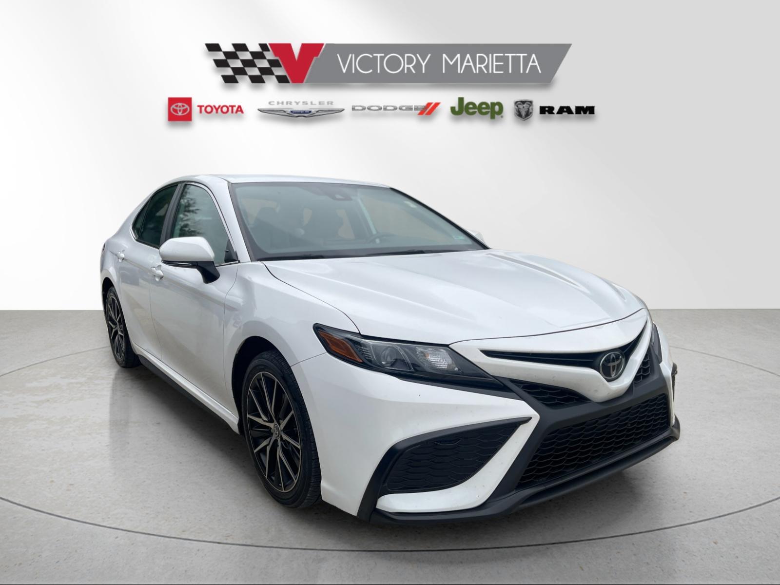 Used 2023 White Toyota SE image 6
