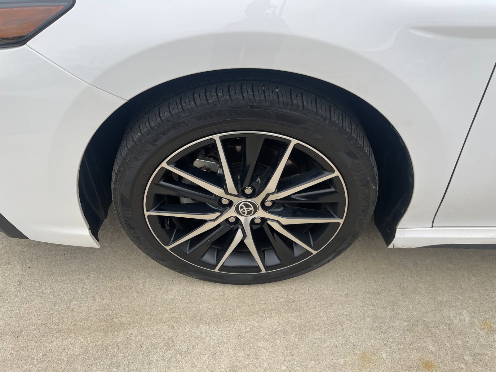 Used 2023 White Toyota SE image 8