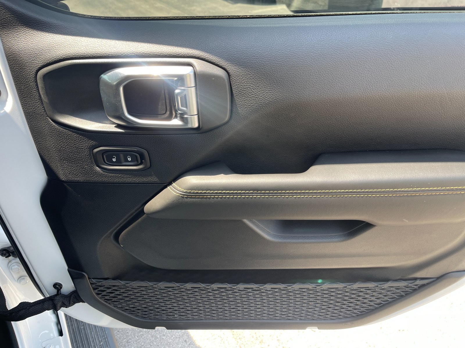 Used 2024 White Jeep Rubicon 392 image 19