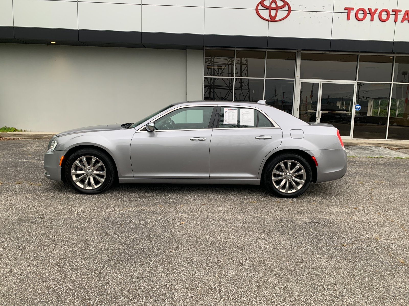 Used 2017 Silver Chrysler C image 2