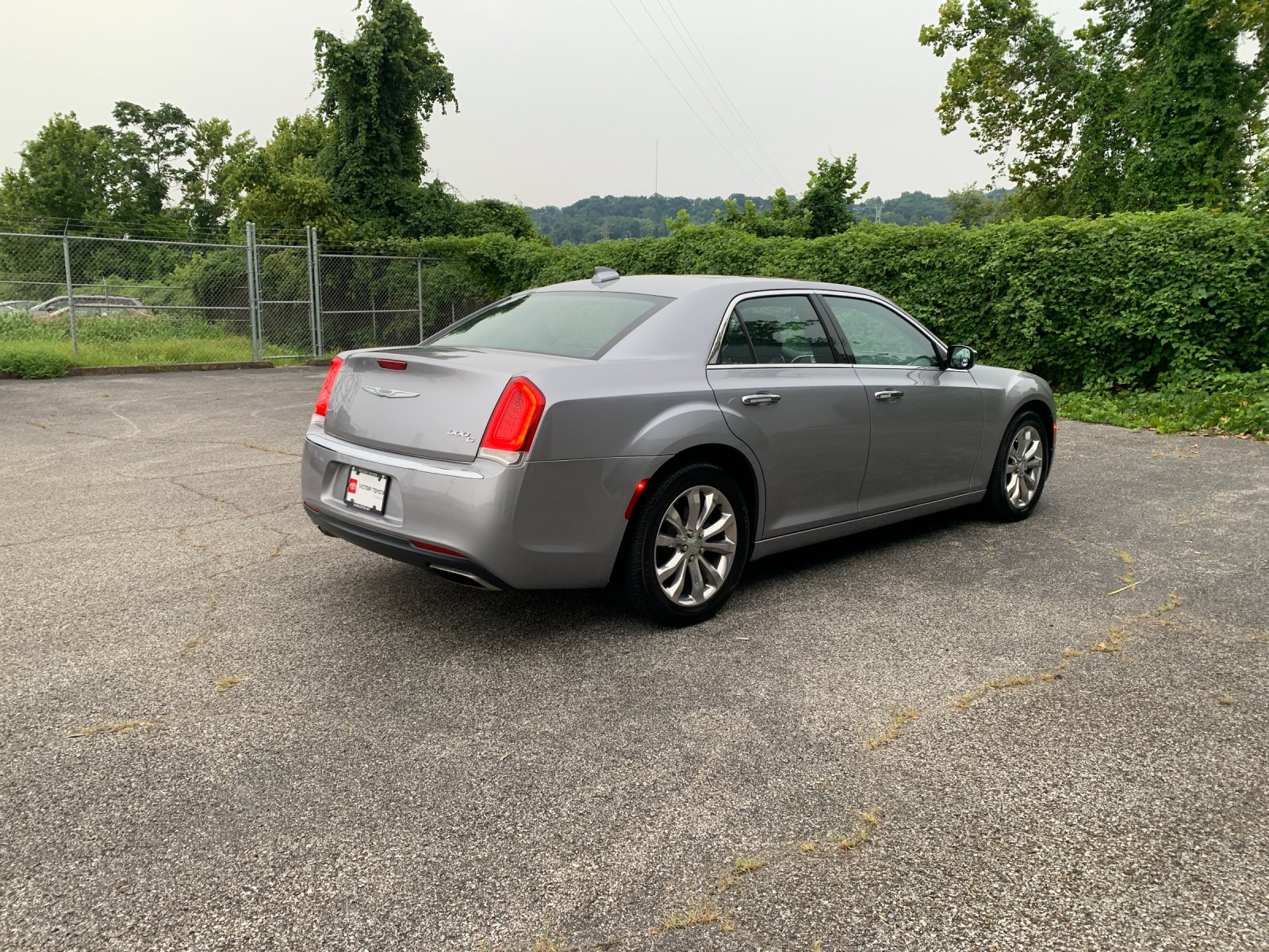 Used 2017 Silver Chrysler C image 7
