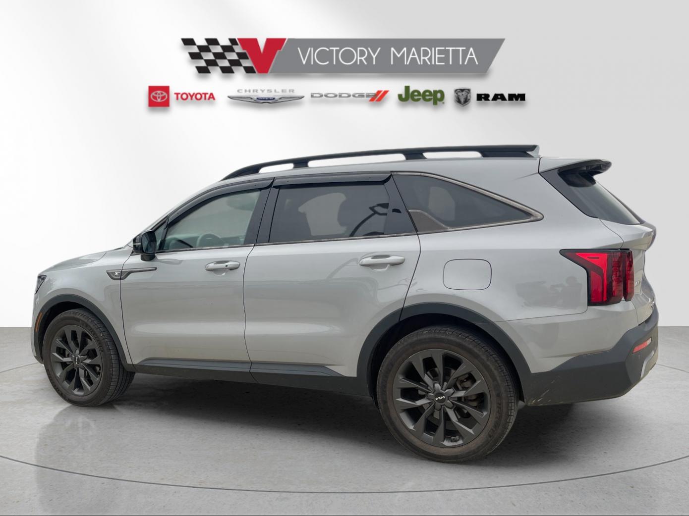 Used 2022 Gray Kia X-Line EX image 2