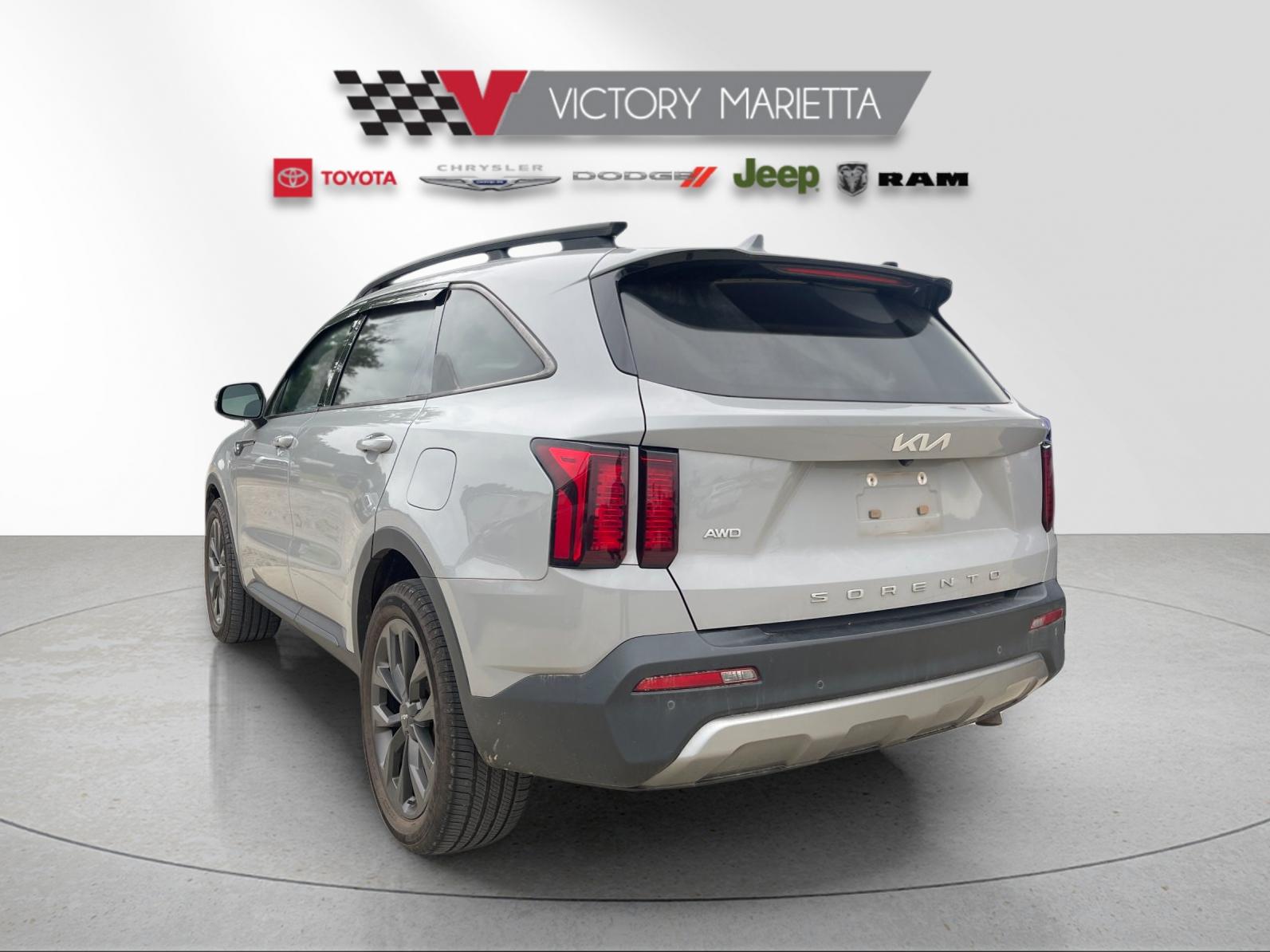 Used 2022 Gray Kia X-Line EX image 3
