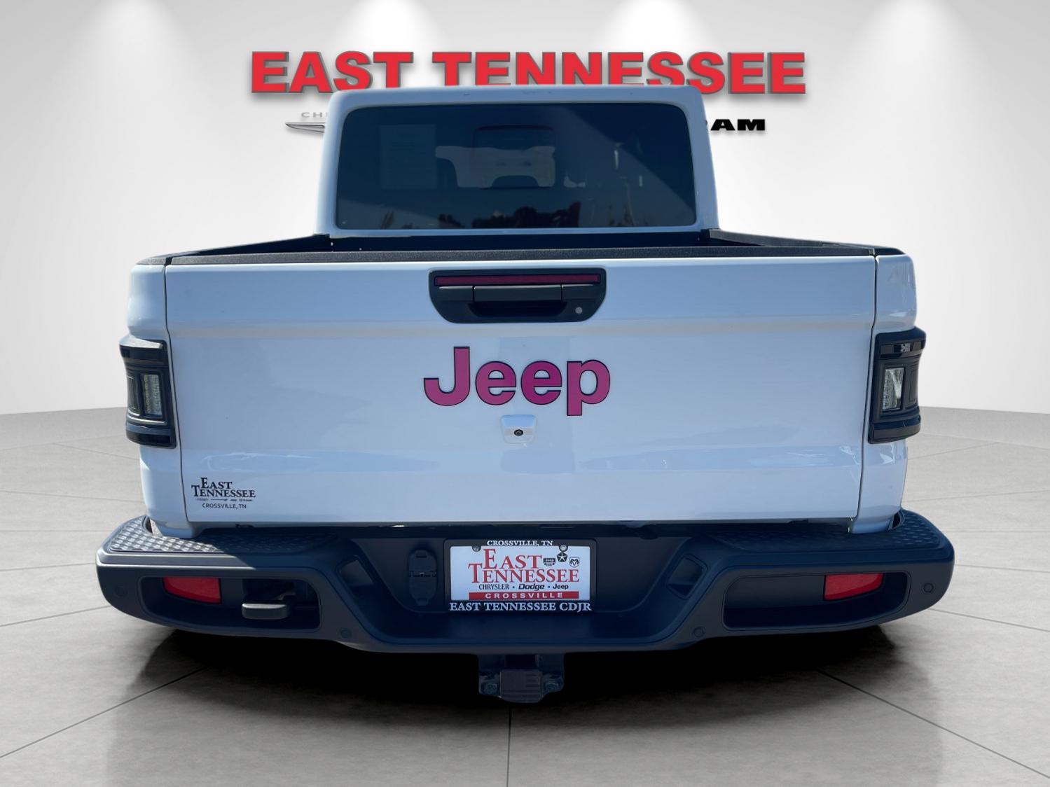 Used 2024 White Jeep Sport S image 4
