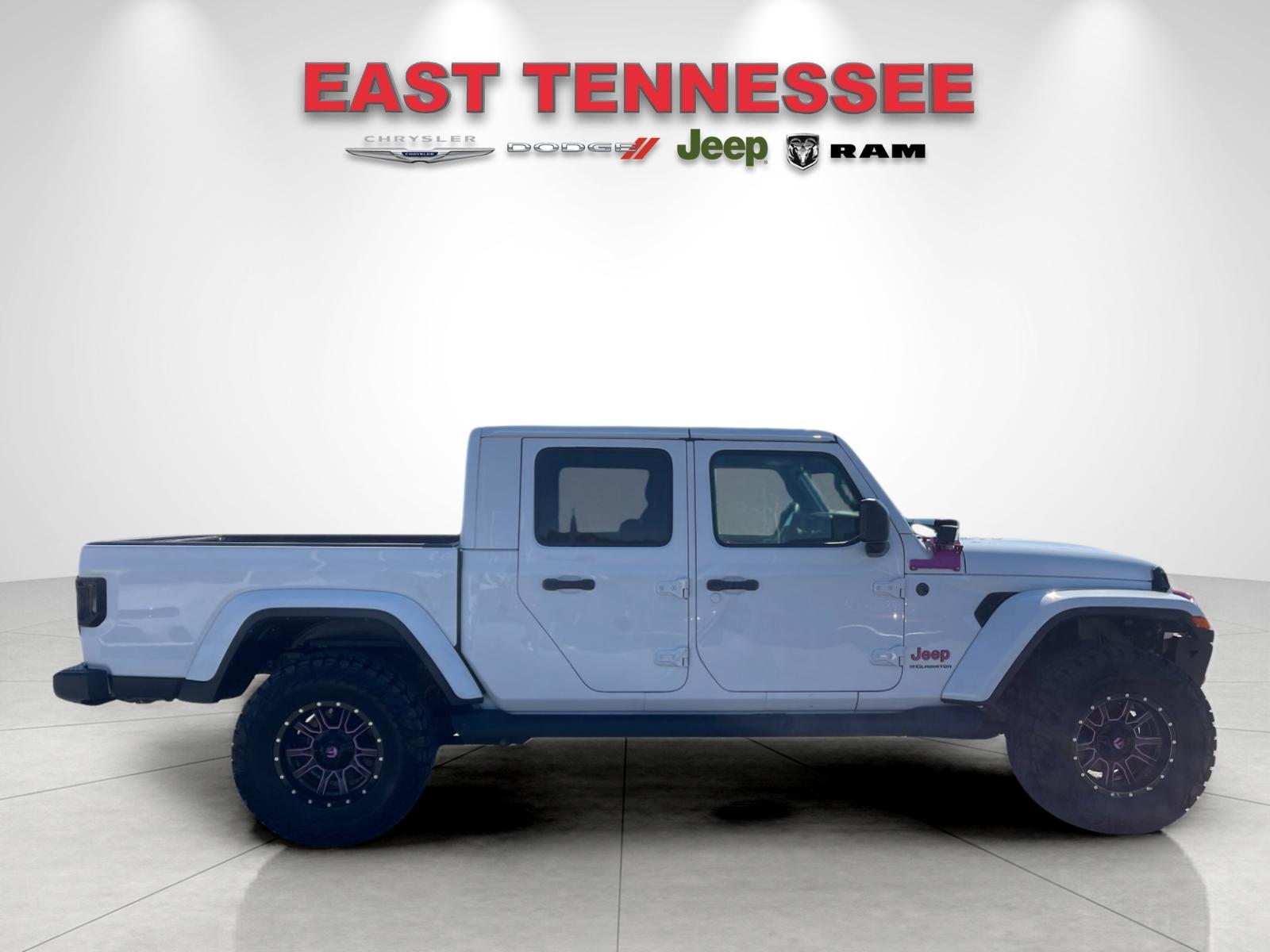 Used 2024 White Jeep Sport S image 2