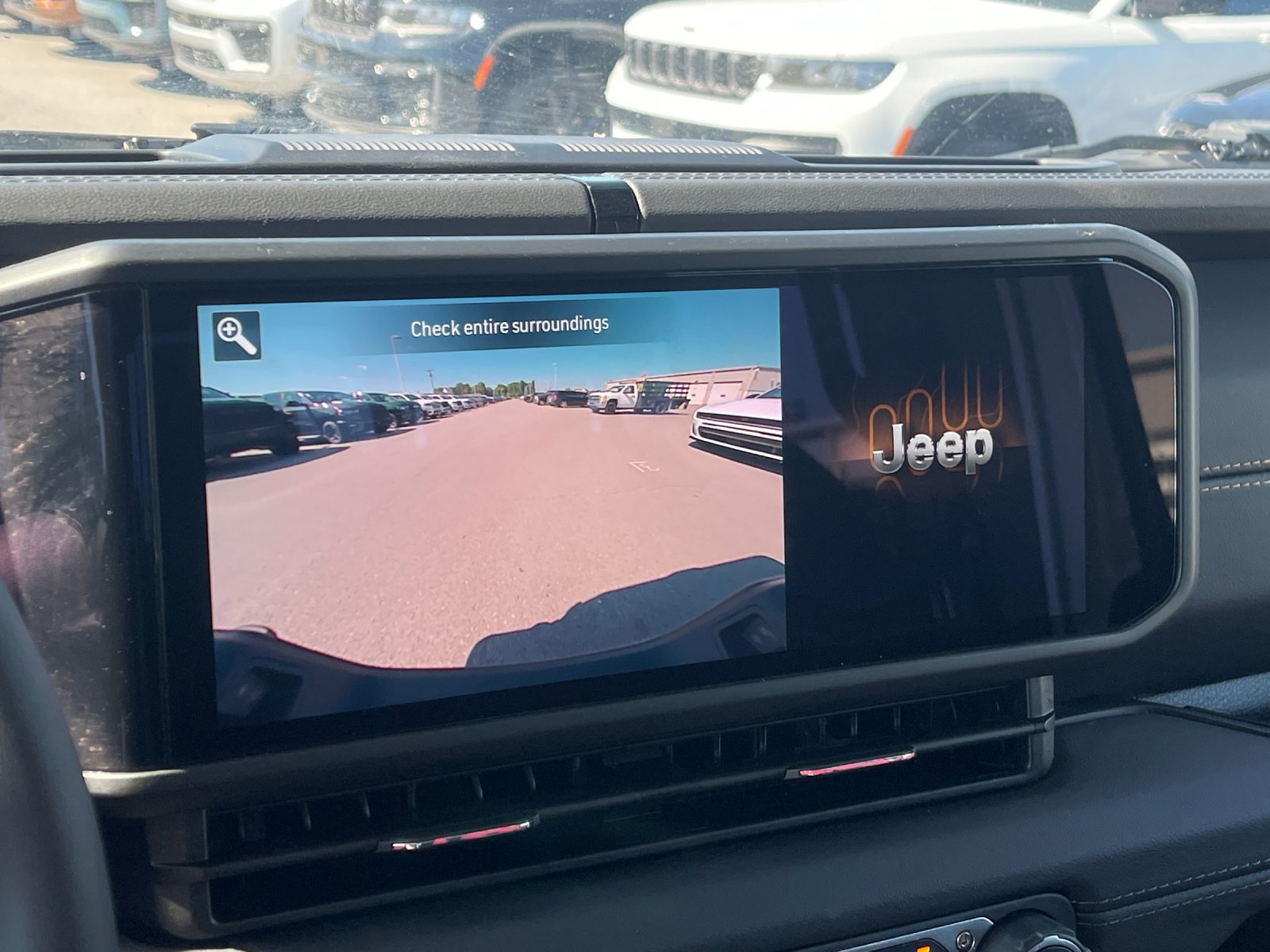Used 2024 White Jeep Sport S image 20