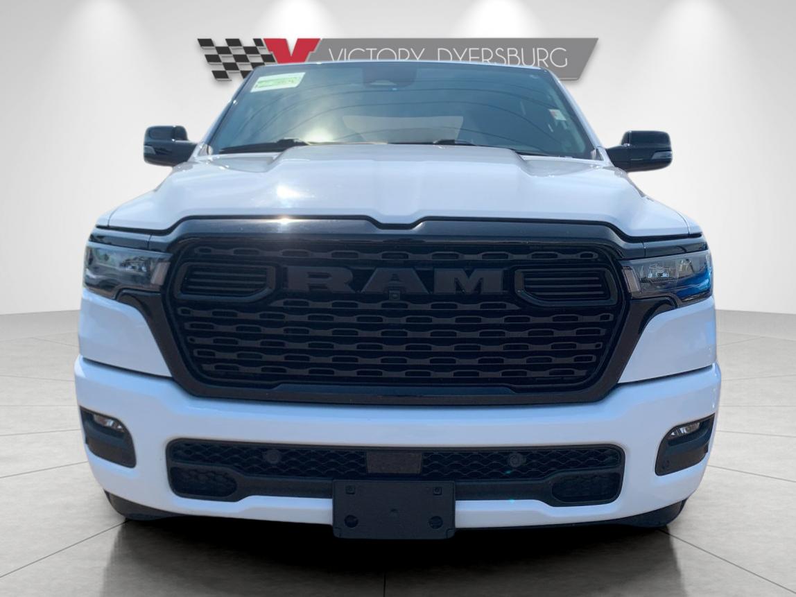 Used 2025 White Ram Big Horn/Lone Star image 9