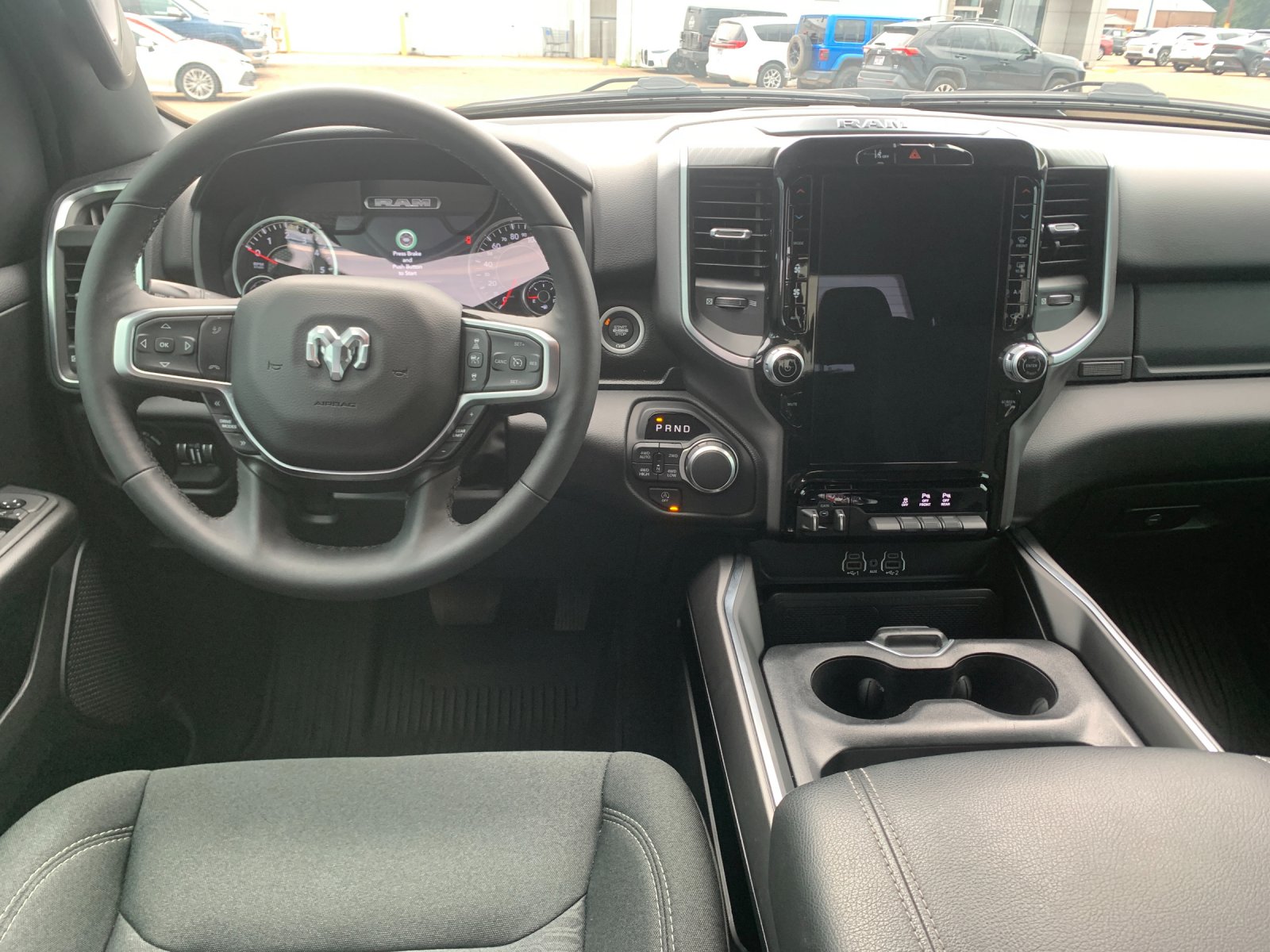 Used 2025 White Ram Big Horn/Lone Star image 17