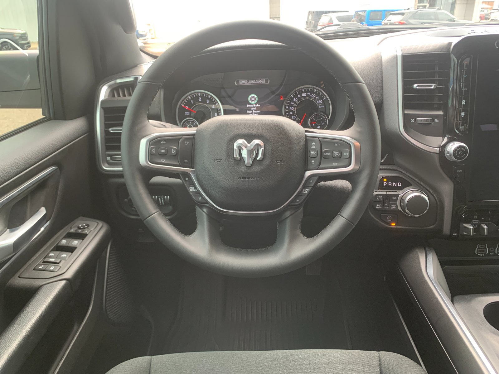Used 2025 White Ram Big Horn/Lone Star image 18