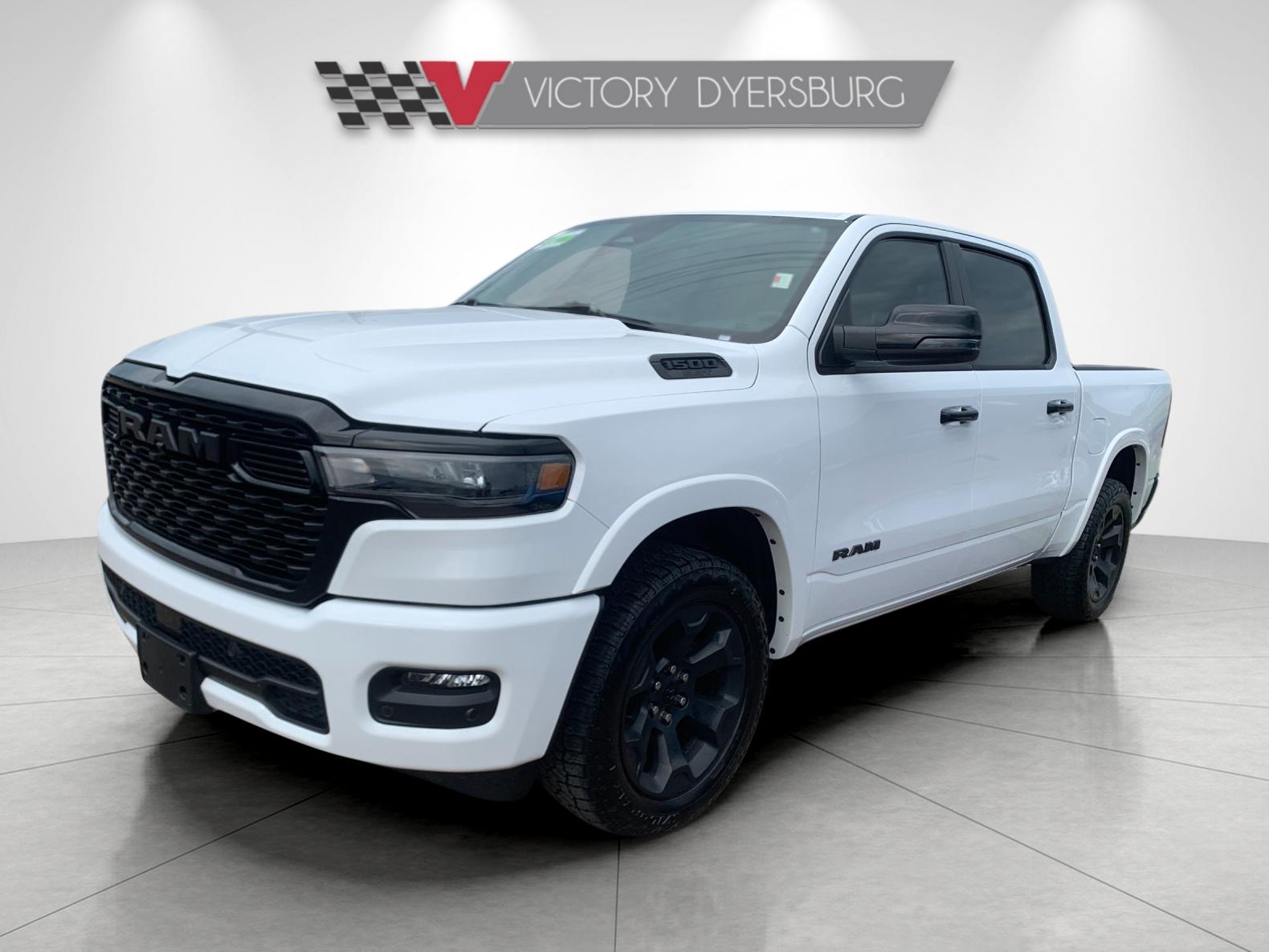 Used 2025 White Ram Big Horn/Lone Star image 8