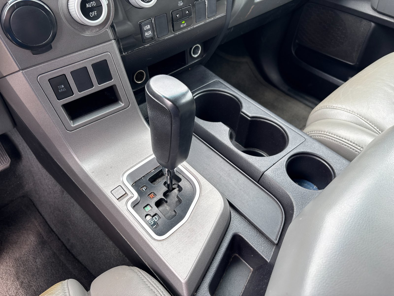 Used 2016 Super White Toyota SR5 image 25