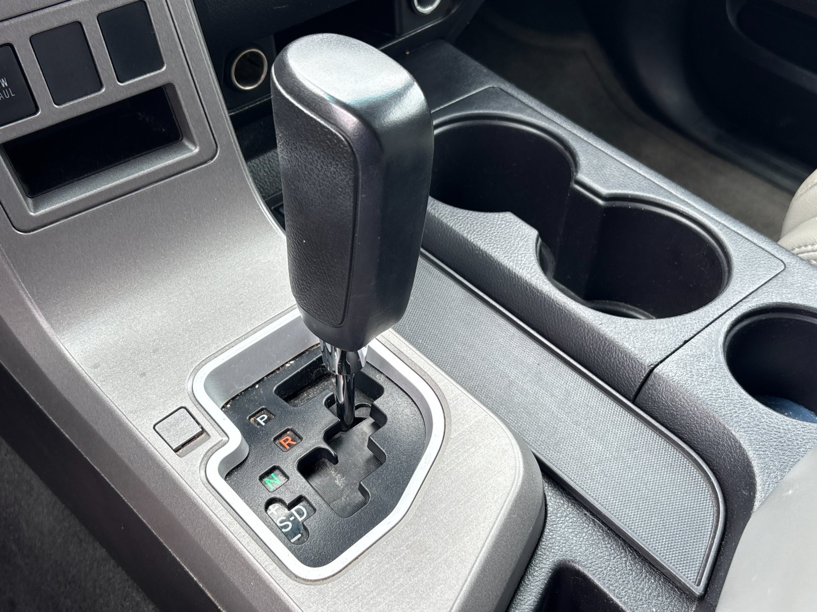 Used 2016 Super White Toyota SR5 image 26
