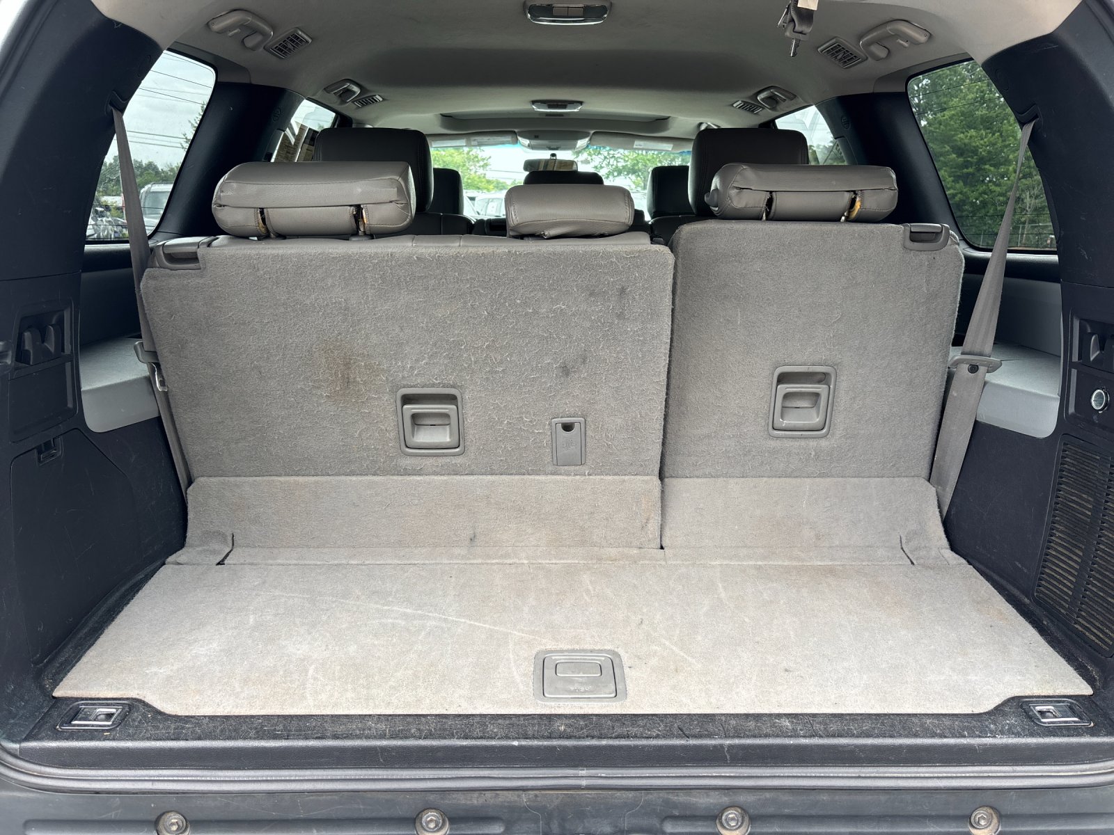 Used 2016 Super White Toyota SR5 image 34