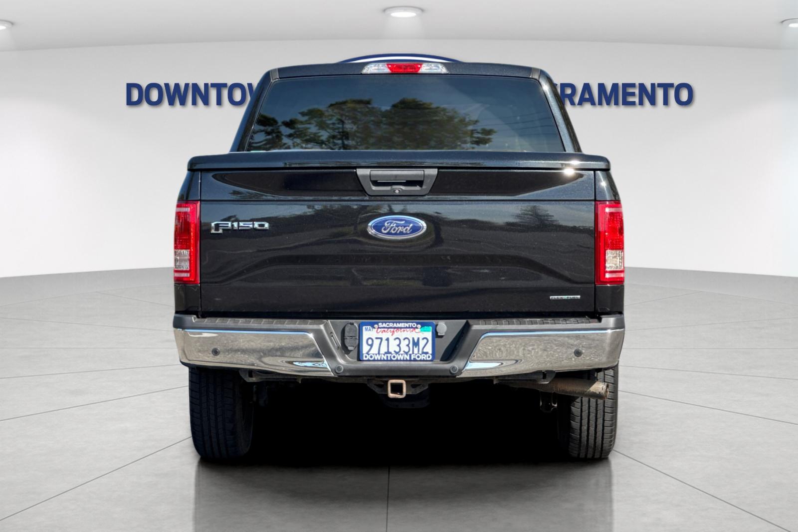 Used 2015 Tuxedo Black Metallic Ford XLT image 9