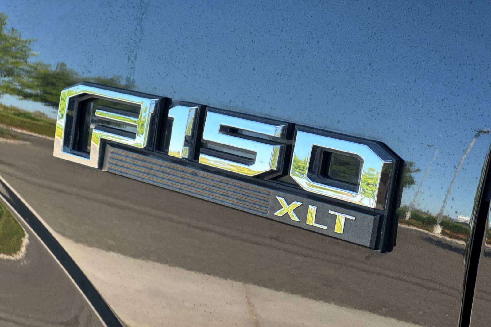 Used 2015 Tuxedo Black Metallic Ford XLT image 14