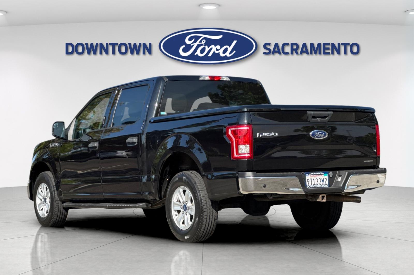 Used 2015 Tuxedo Black Metallic Ford XLT image 8