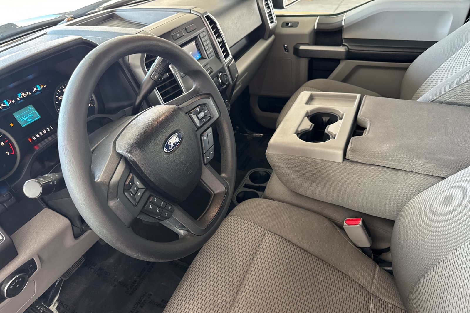 Used 2015 Tuxedo Black Metallic Ford XLT image 15