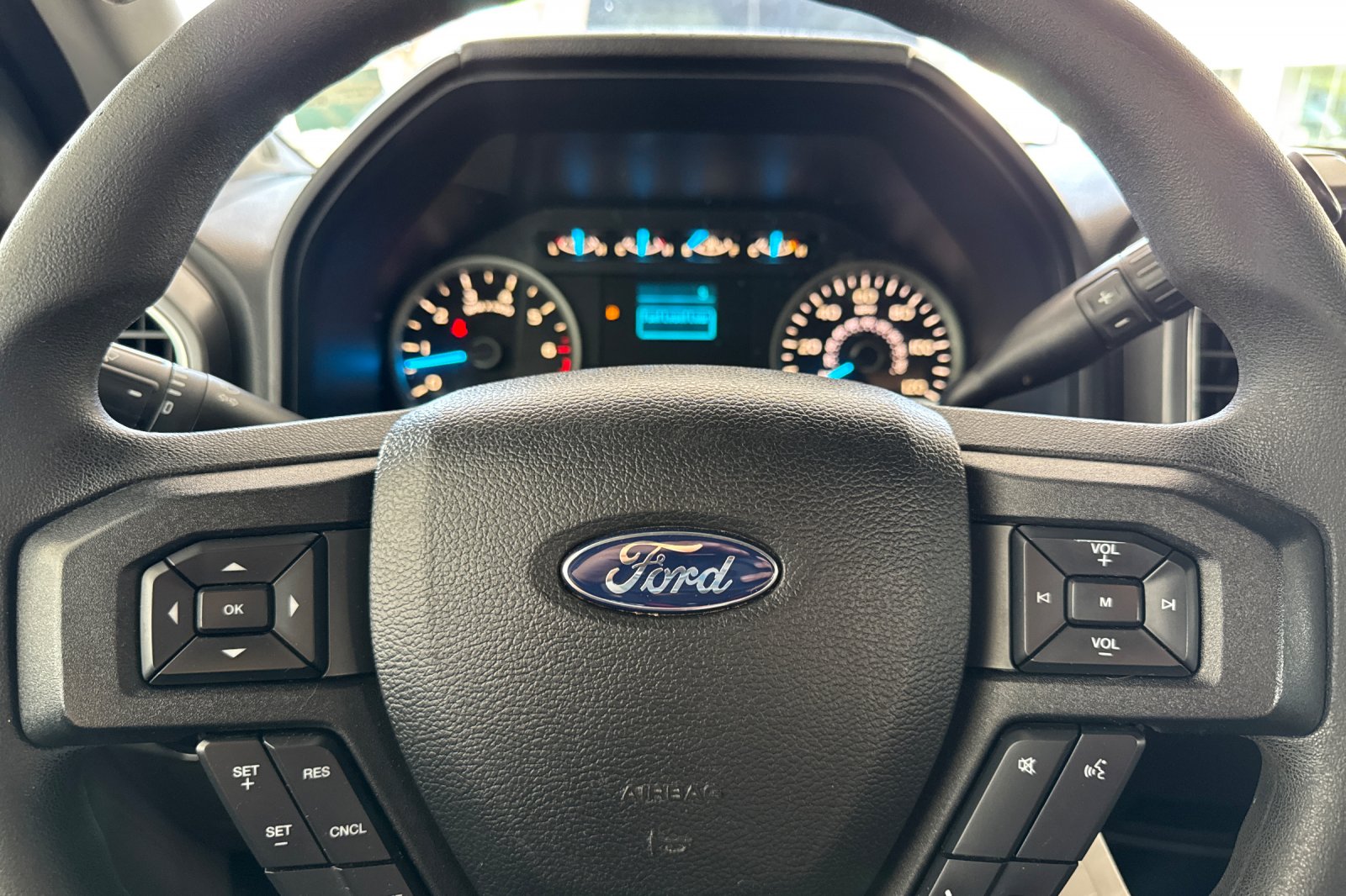Used 2015 Tuxedo Black Metallic Ford XLT image 25