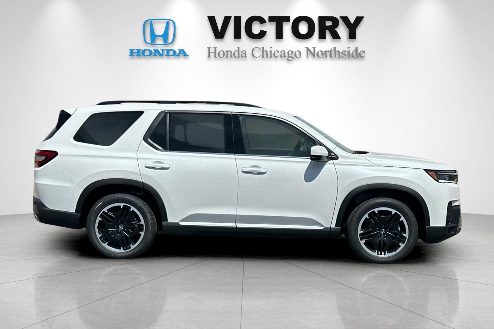 New 2026 White Honda Touring image 6