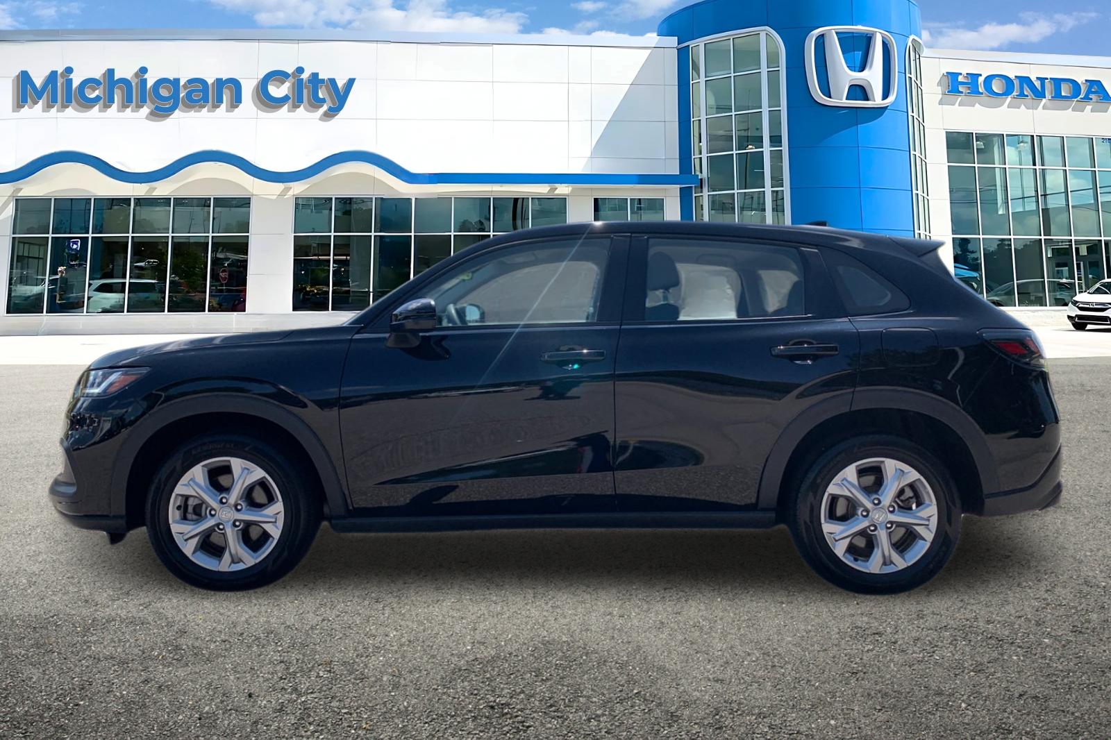 Certified Used 2024 Crystal Black Pearl Honda LX image 2
