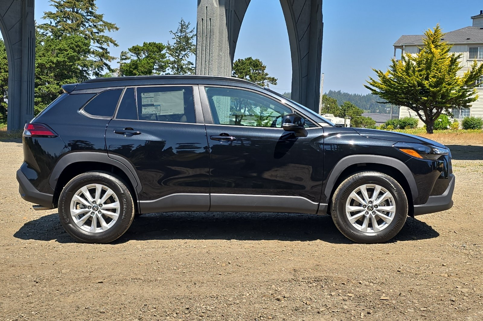 Used 2026  Toyota LE image 3