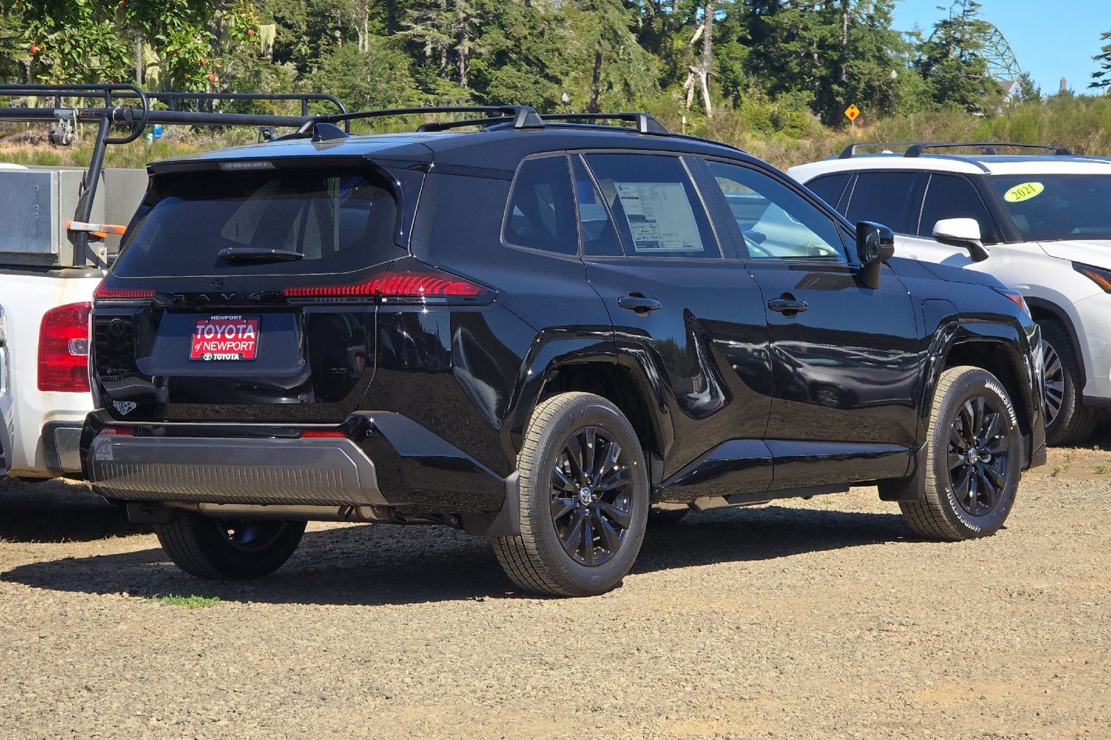 New 2026 Midnight Black Metallic Toyota  SE image 4