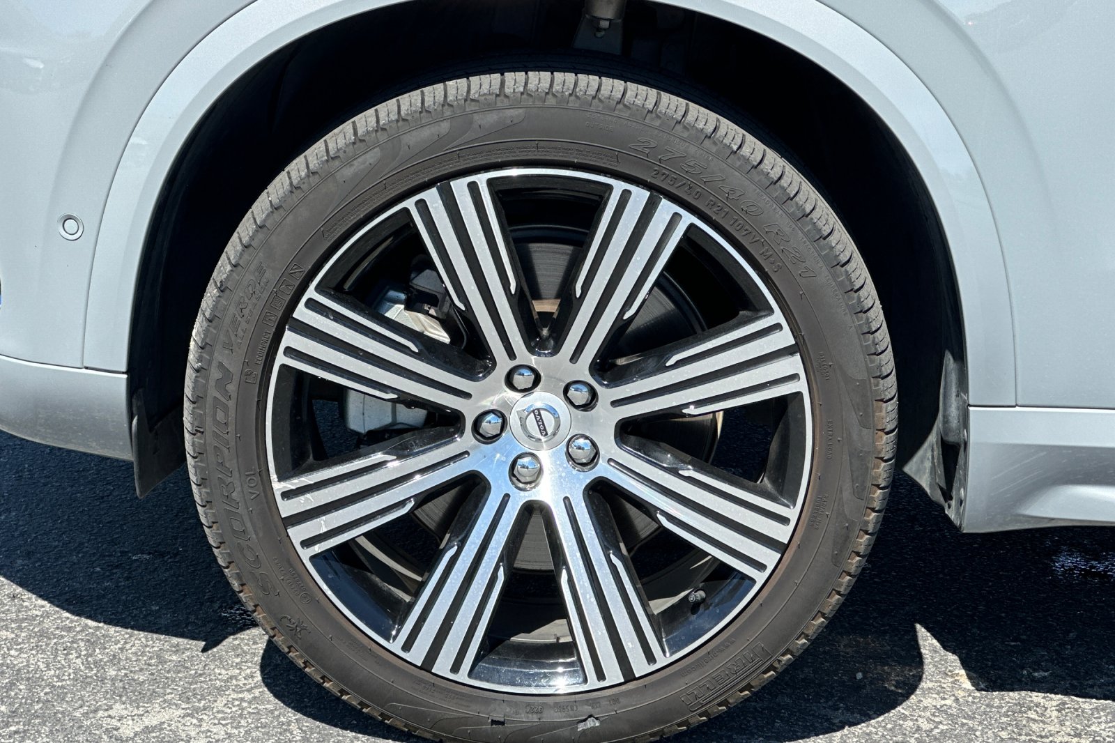 Used 2025 Gray Volvo T8 Plus image 35