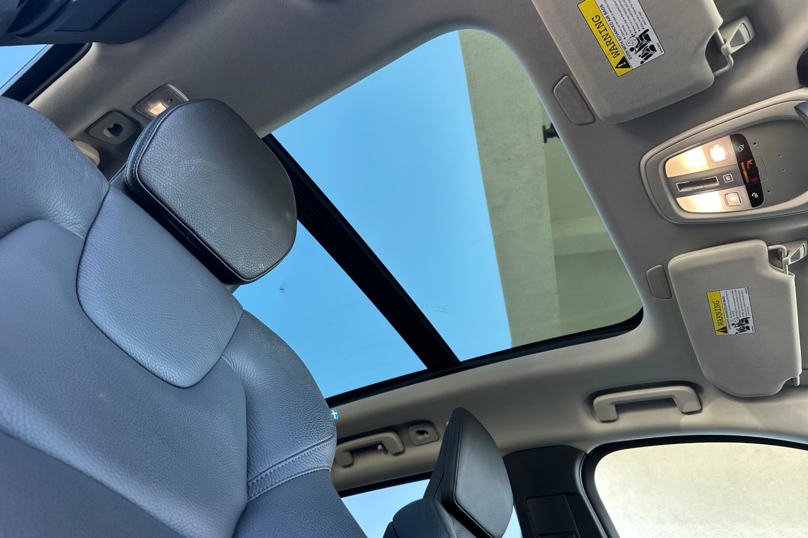 Used 2025 Gray Volvo T8 Plus image 21