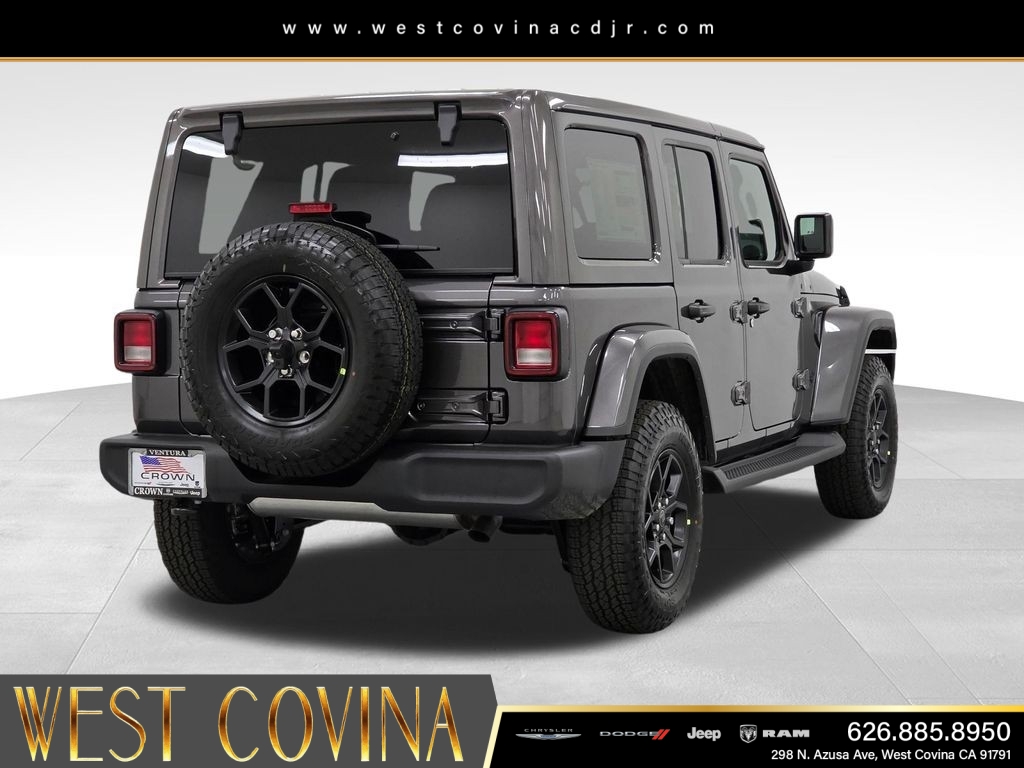 New 2026 Granite Crystal Metallic Clearcoat Jeep California Edition image 5